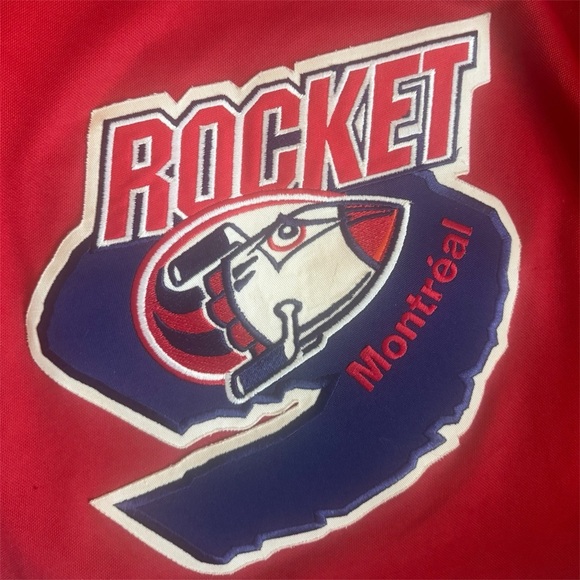 VTG Montreal Rockets QMJHL Bauer Hockey Jersey Boy Size: L/XL - Picture 2 of 5